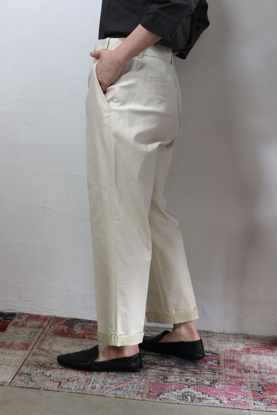 ワンウォッシュカラーデニムベーカーパンツ ベージュ