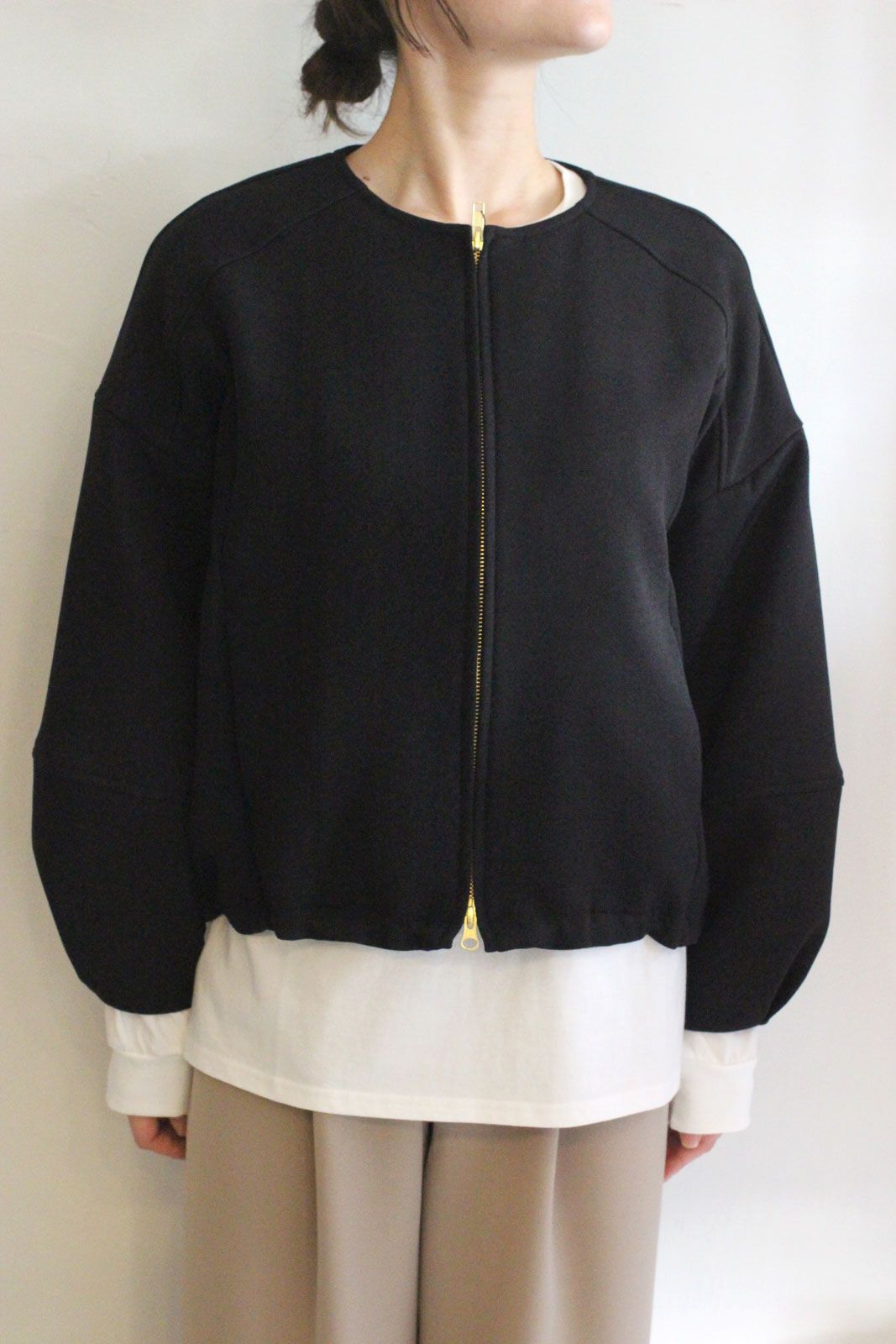 ウールリッチラウンドネックZIPブルゾン グレージュ