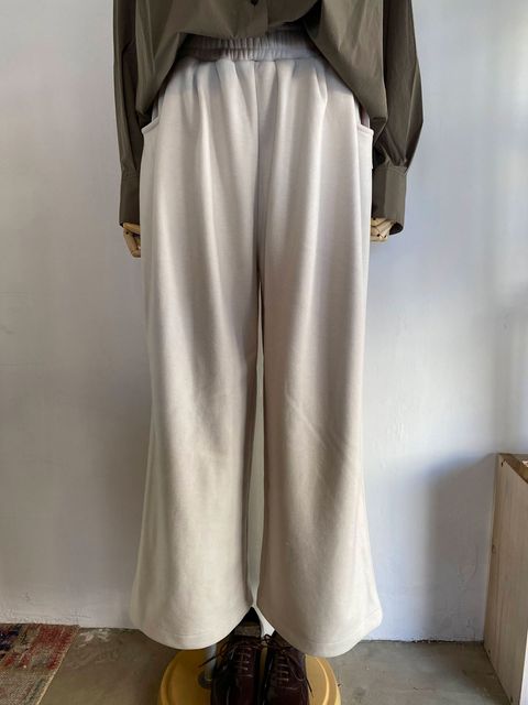 ベロアボンディング スウェットワイドパンツ アイボリー