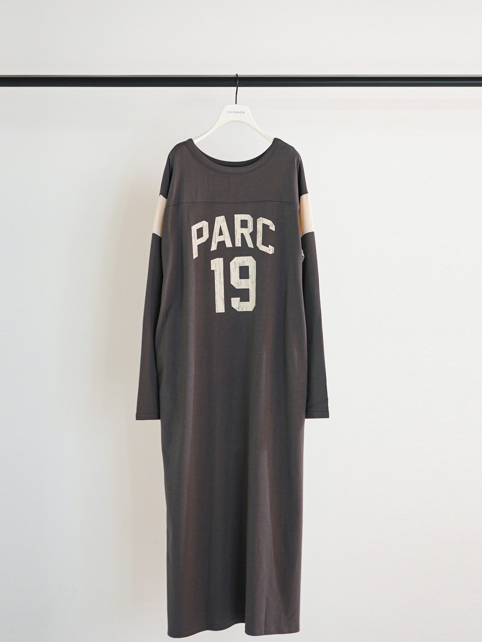 [5461-106KK] ”PARC”プリントロングOP チャコール