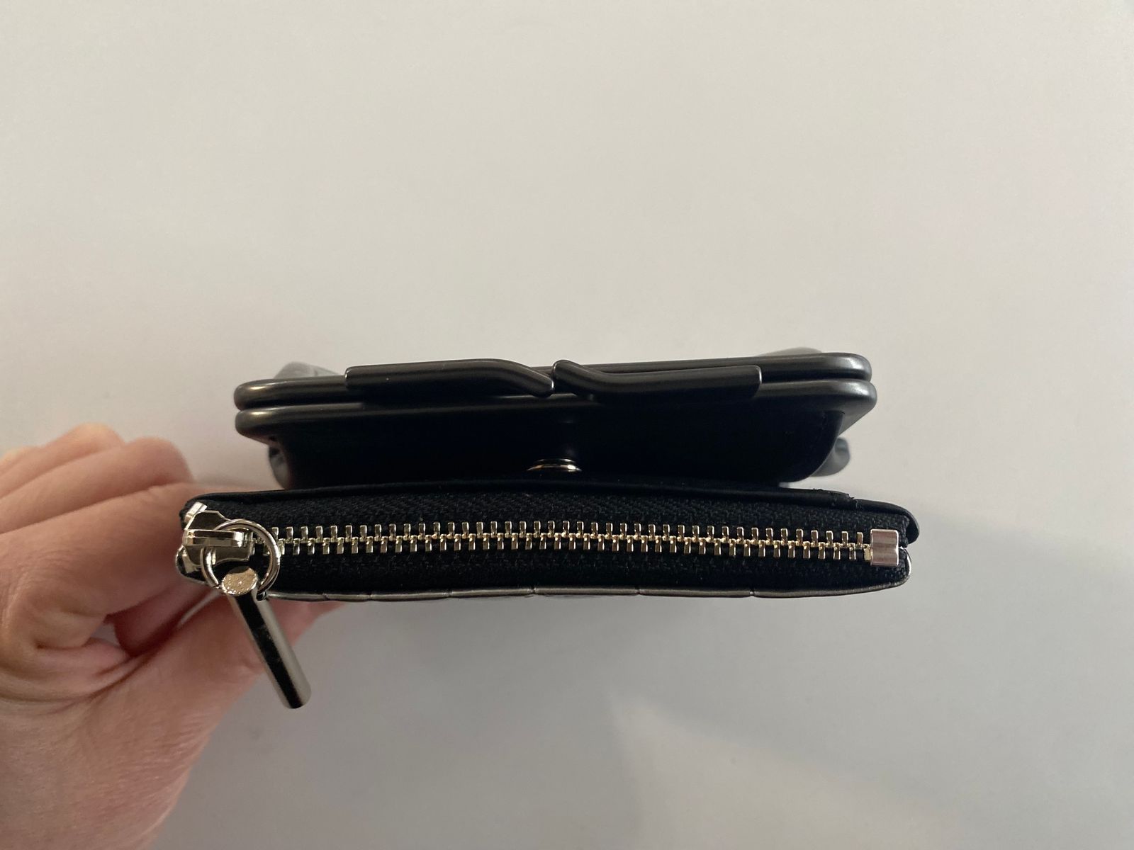 CORO LZIP FRAME PURSE SHORT シルバー