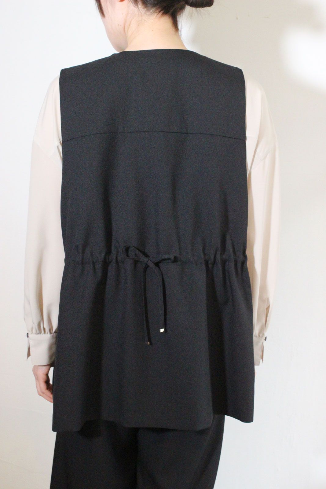 ソフィーツイルストレッチジレ ブラック