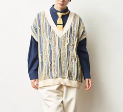マーブルウェーブVネックニットベスト ロイヤルブルーxピスタチオxオフ