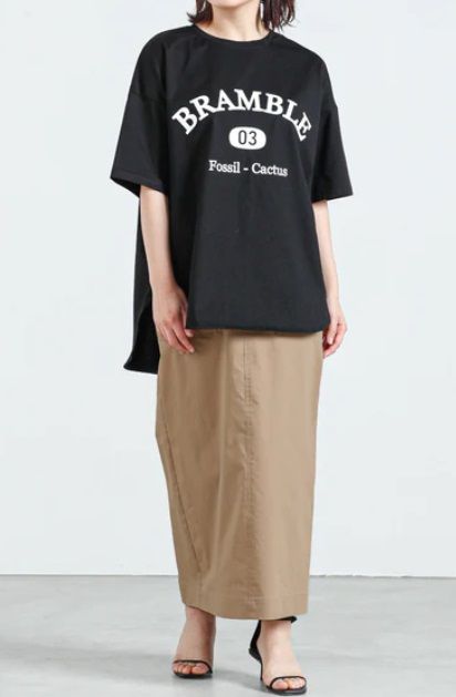 ロゴプリントTシャツ ブラック