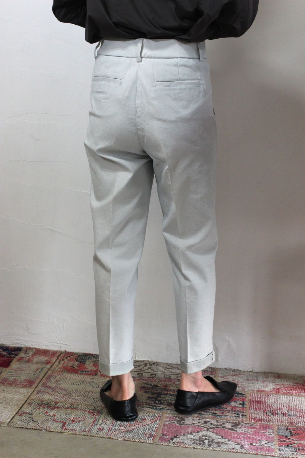 ワンウォッシュカラーデニムベーカーパンツ グレー