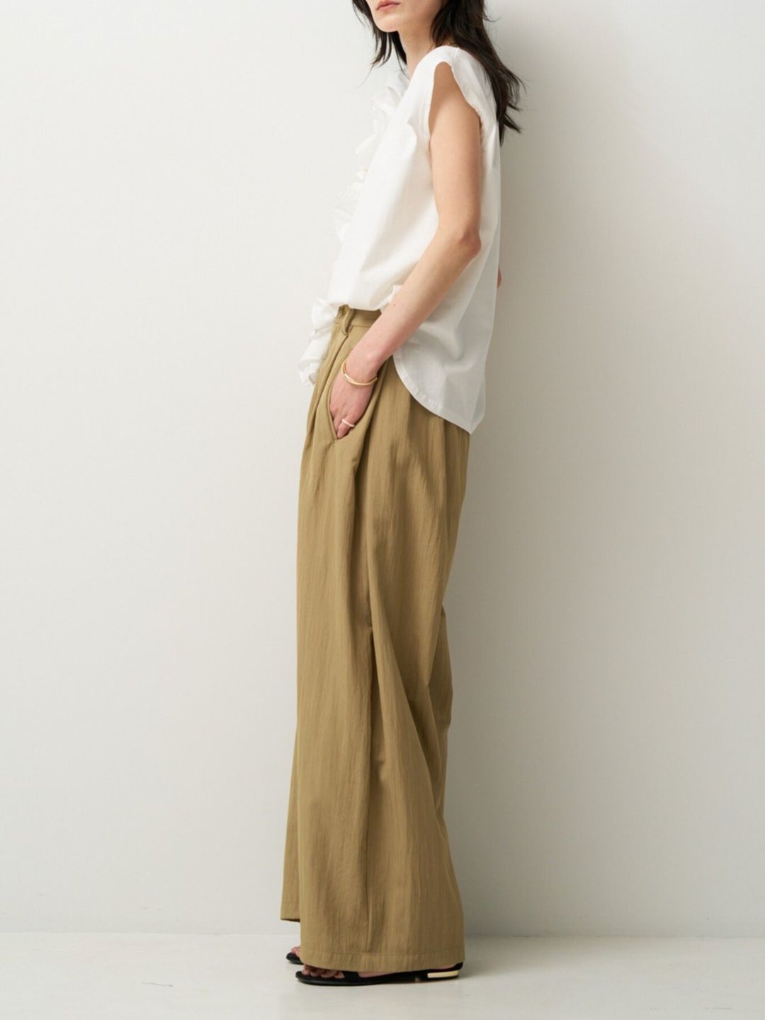 [8563-609KK] ブルームフリルTEE ベージュ