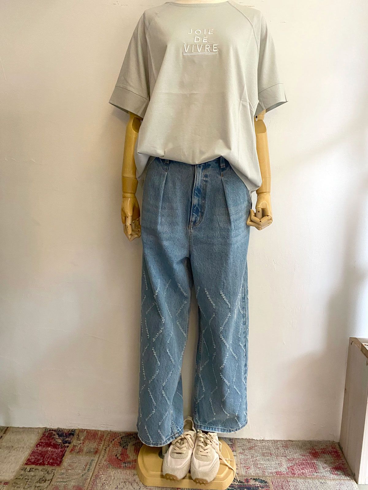 ロゴ刺繍ラグランTシャツ ライトグレー