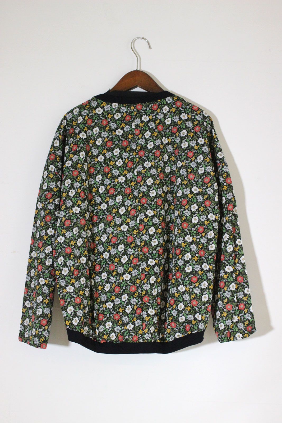 80ローン塩縮ボタニカルフラワーギャザーチュニック ブラック