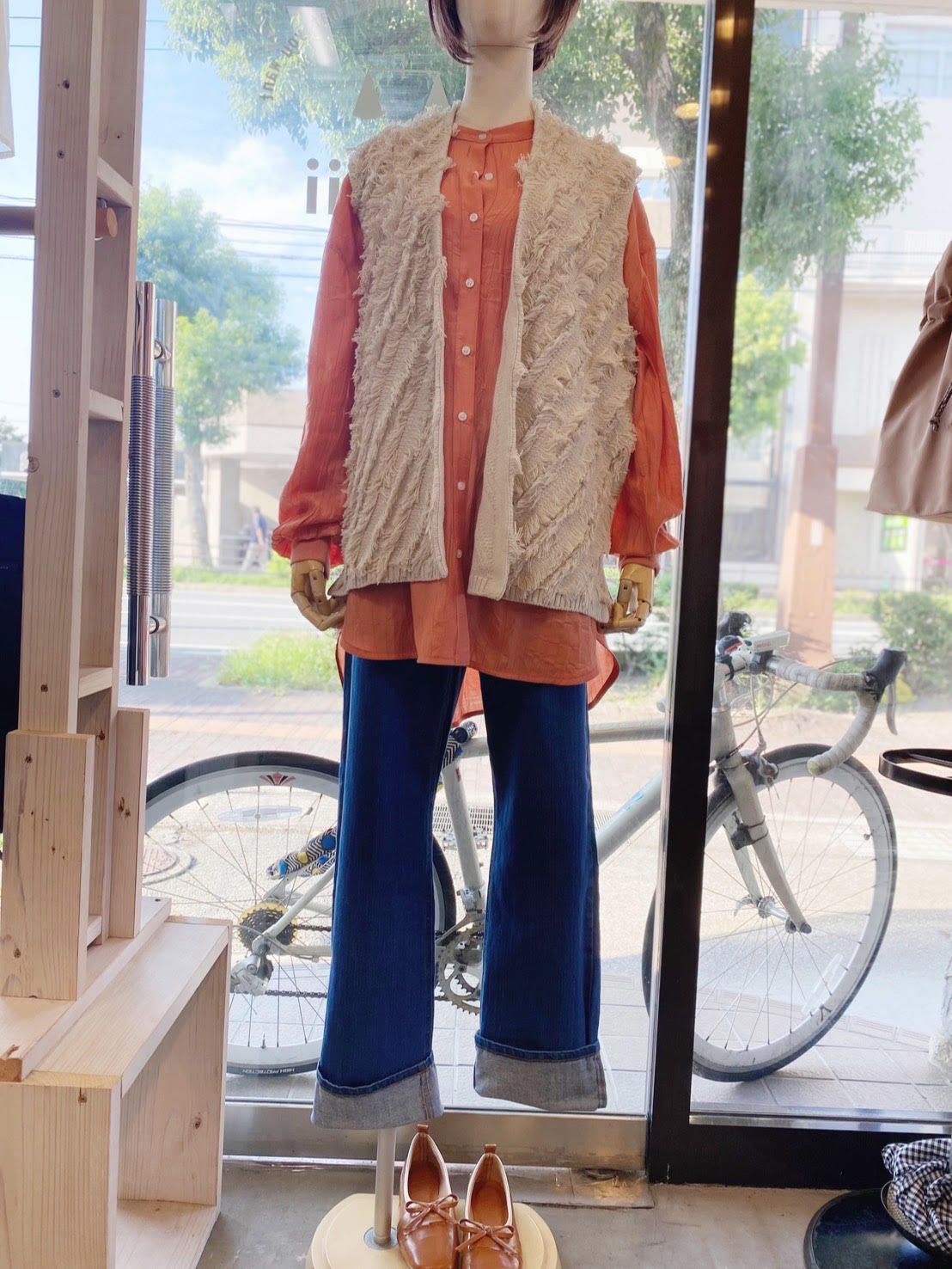 フリンジベスト グレージュ