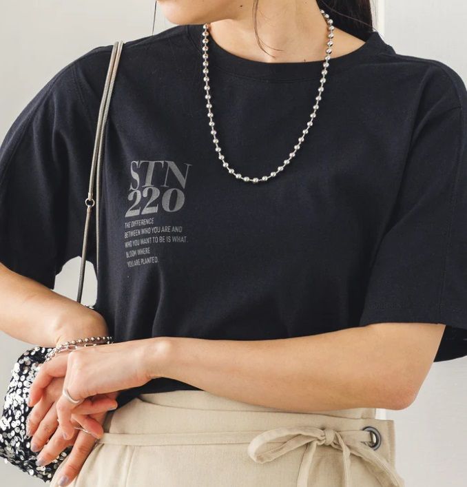 ロゴTシャツ ブラック