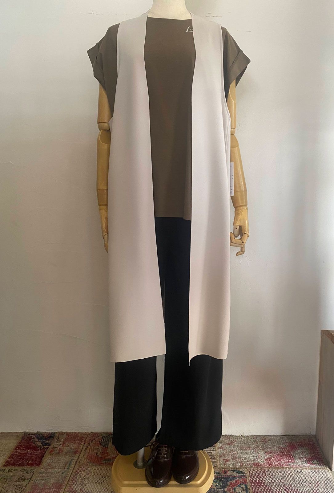 刺繍ロゴ入りカットT ブラウン