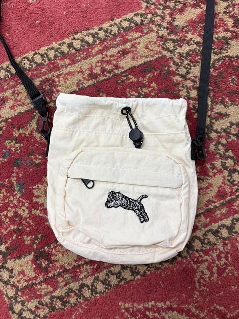 TORA トラ ミニバッグ アイボリー