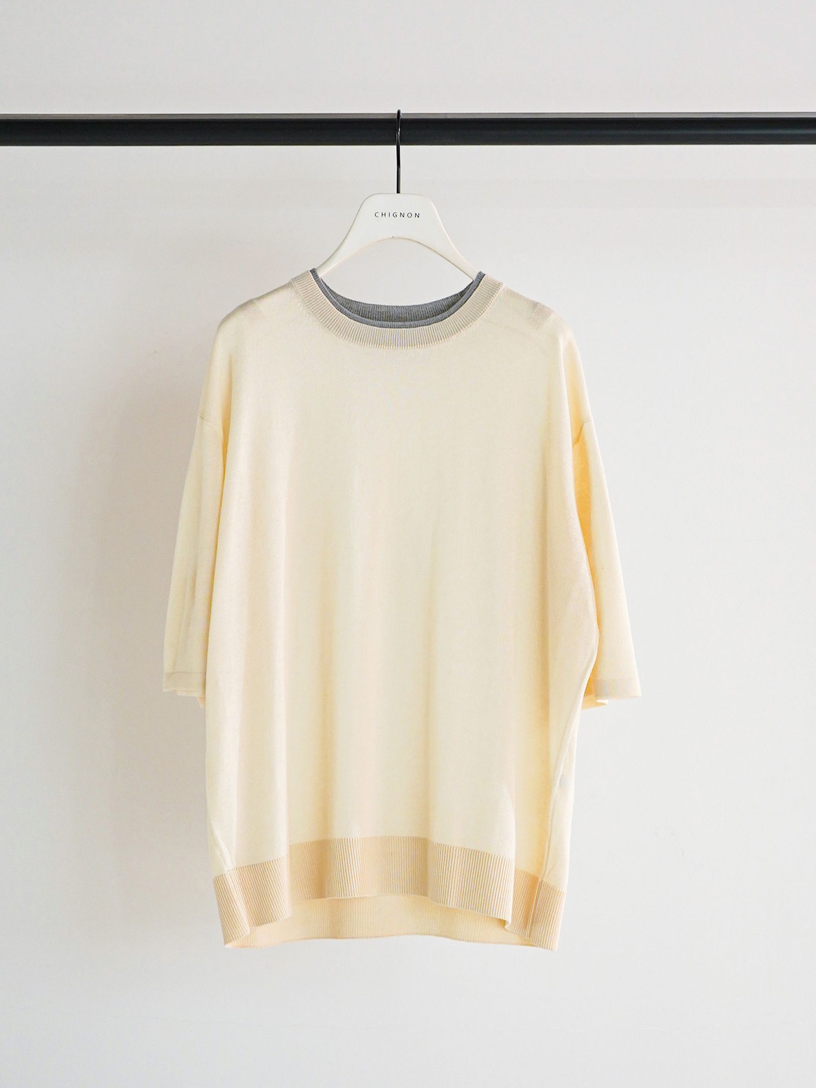 [9261-087GS] 衿配色ハーフスリーブニット オフホワイト