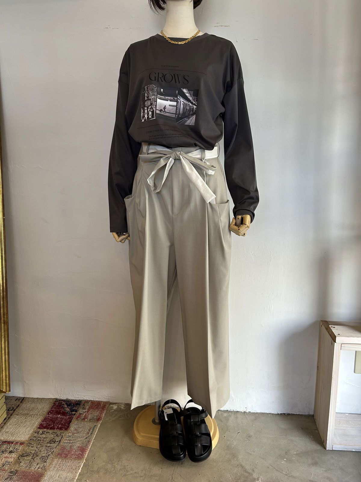 フォトプリント ロゴロンT ライトベージュ