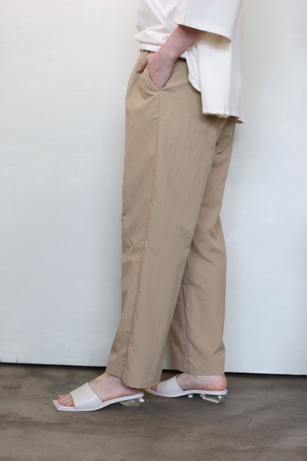 ヴィンテージナイロンウエストドロストワイドパンツ ベージュ