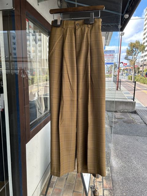ウールライクストレートパンツ カーキ