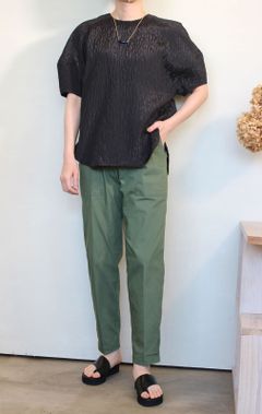 膨れジャガードプルオーバー ブラック