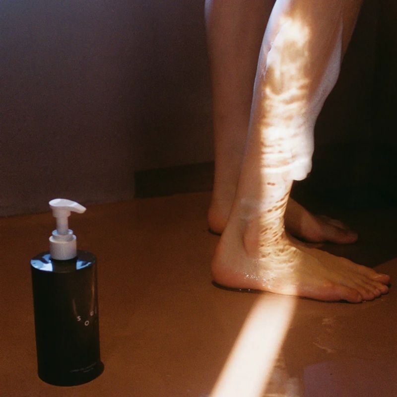 LIVING-OIL リキッドボディソープ Forest Tea 400mL