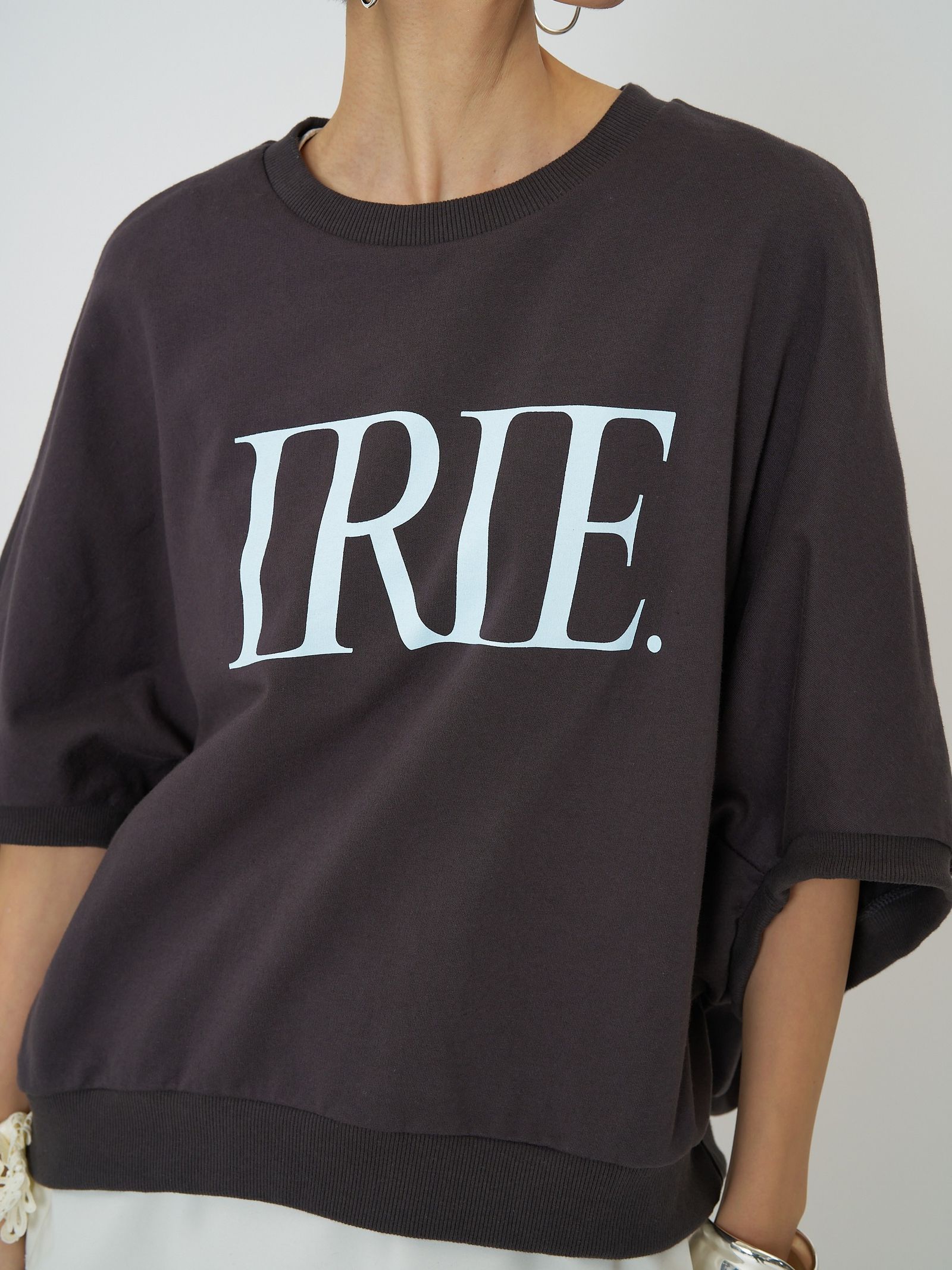 [8461-105KK] ”IRIE”プリントドルマンPO ライトグレー