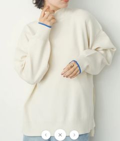 やわもちヤーン袖配色オーバータートルニット オフホワイト