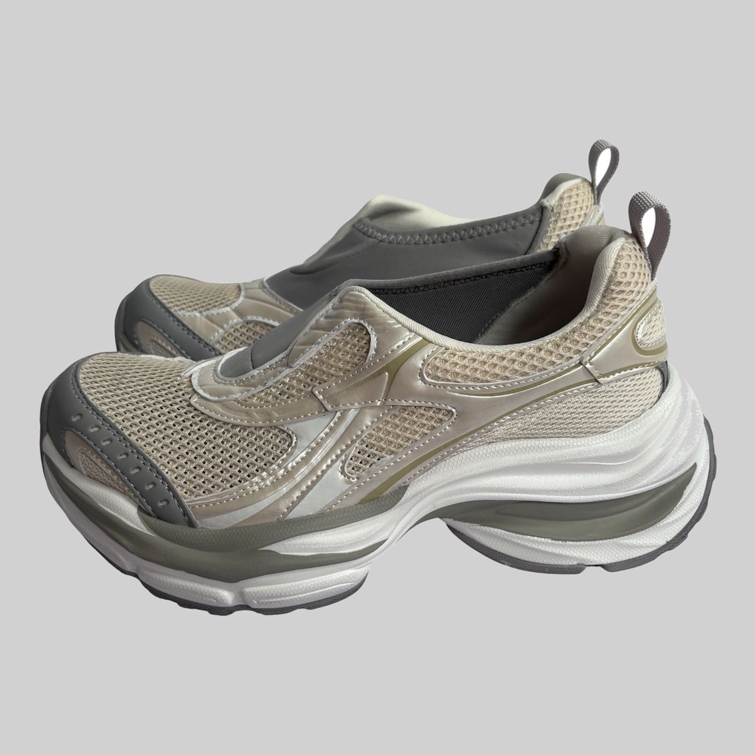 Mesh Slip-On Sneakers グレー