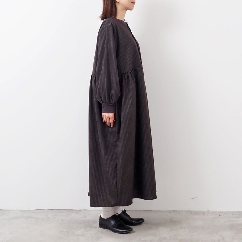 トロストライプ ロングスリーブ ベルワンピース ブラウン