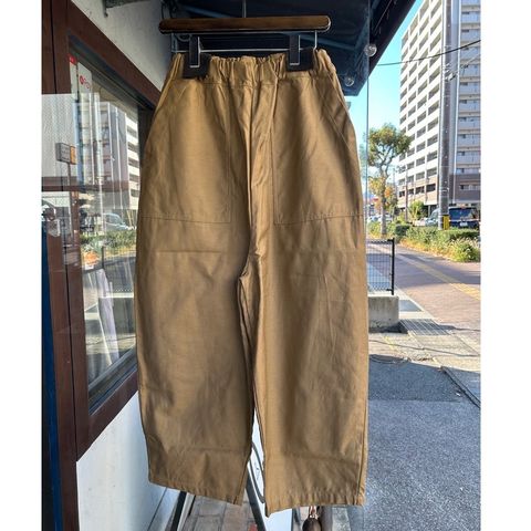 ムラ糸ミリタリー バックサテン クラフトパンツ ベージュ
