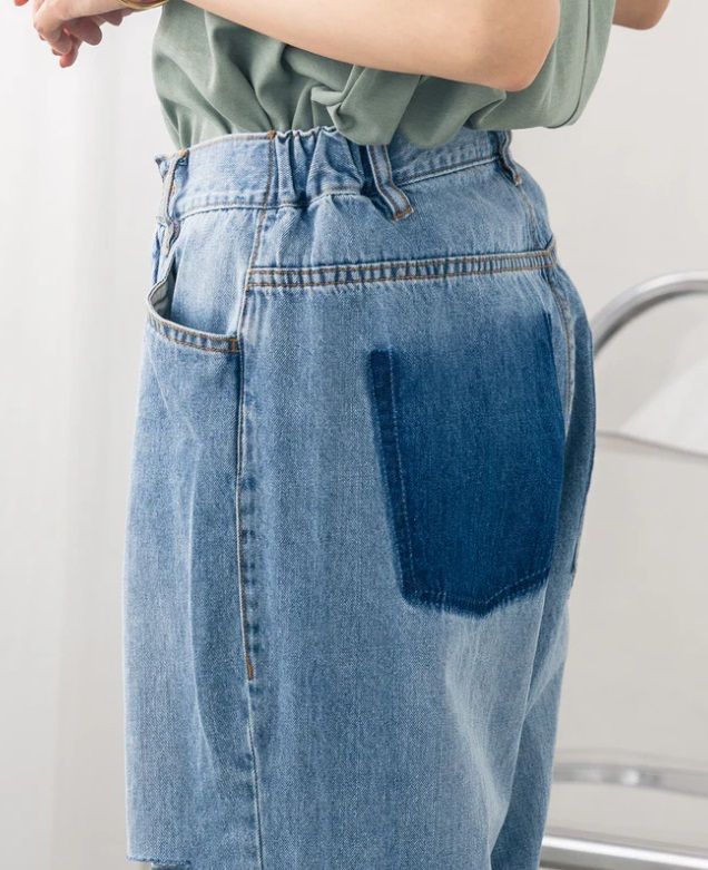 バックデザインデニムパンツ ブリーチ
