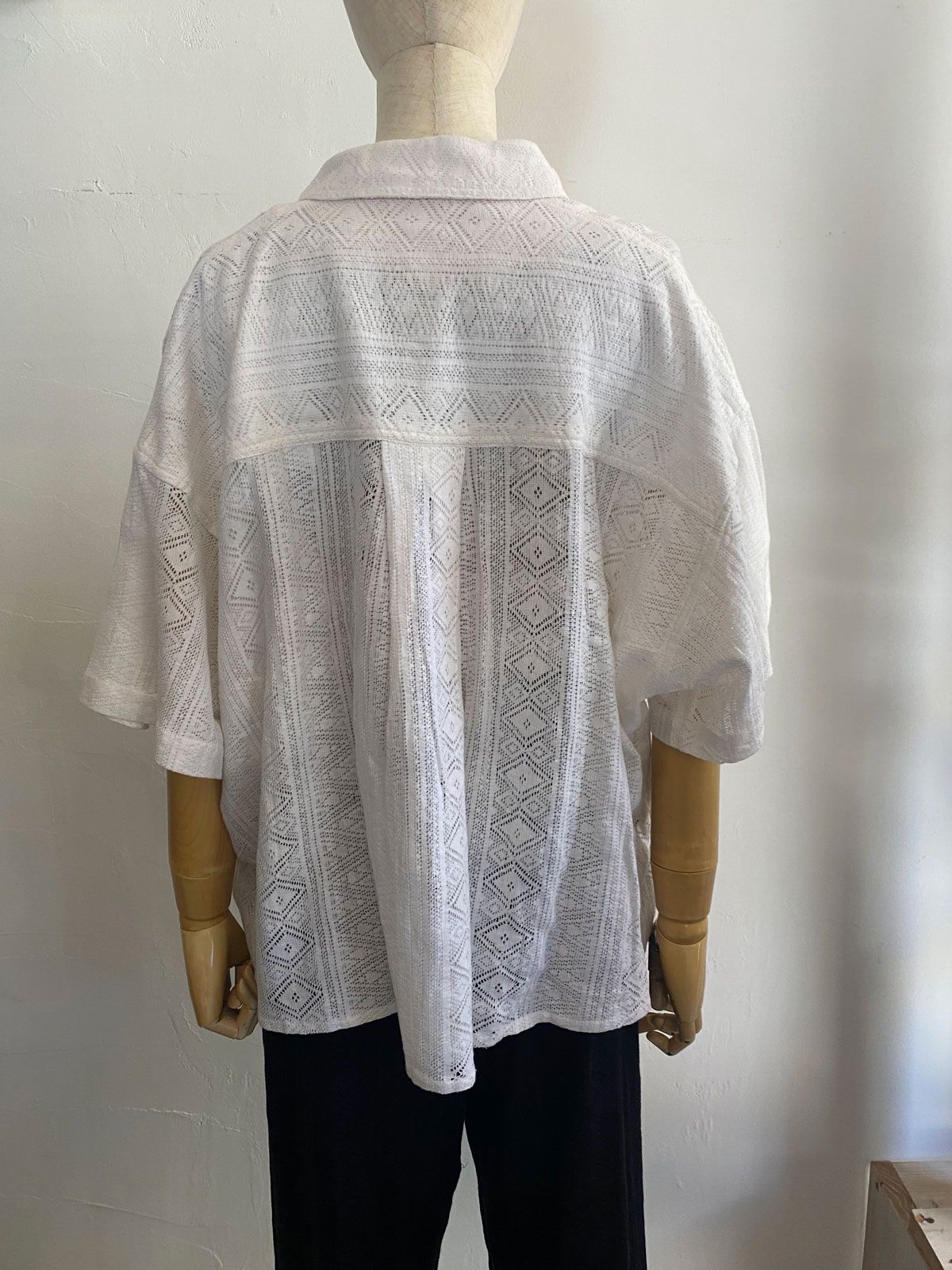LACE SHORT-SLEEVE SHIRT オフホワイト