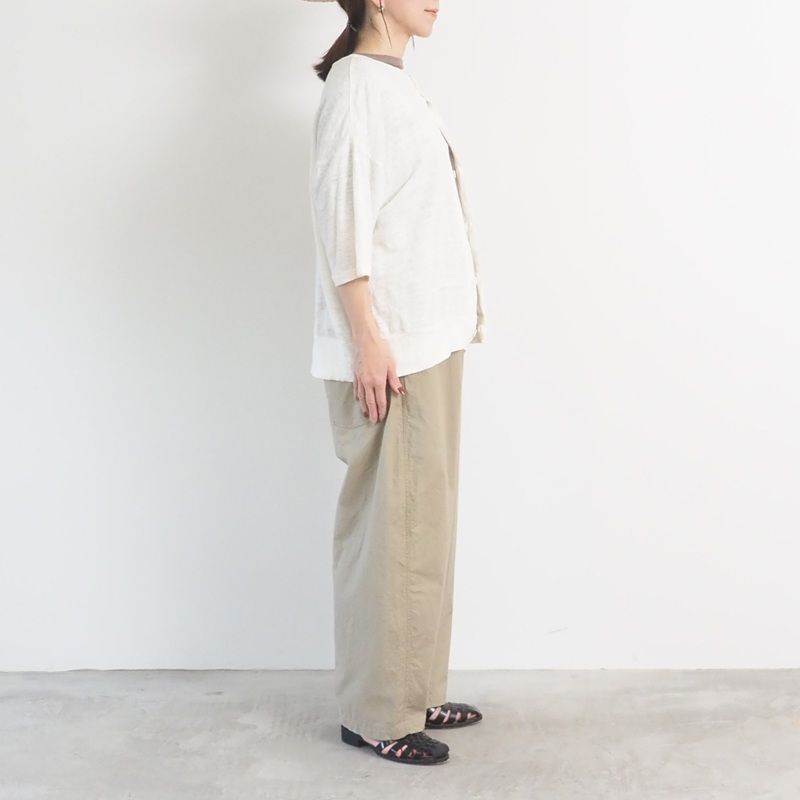 スラブリネンオーバルカーディガン オフホワイト