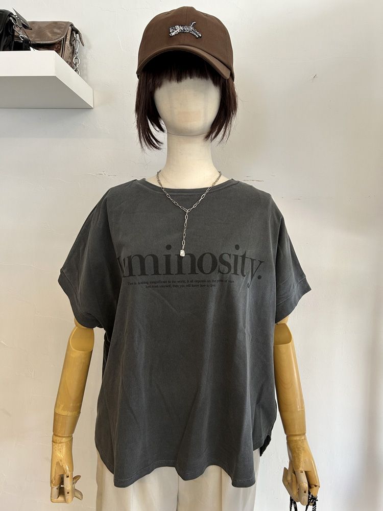 ピグメントロゴTシャツ ライトベージュ