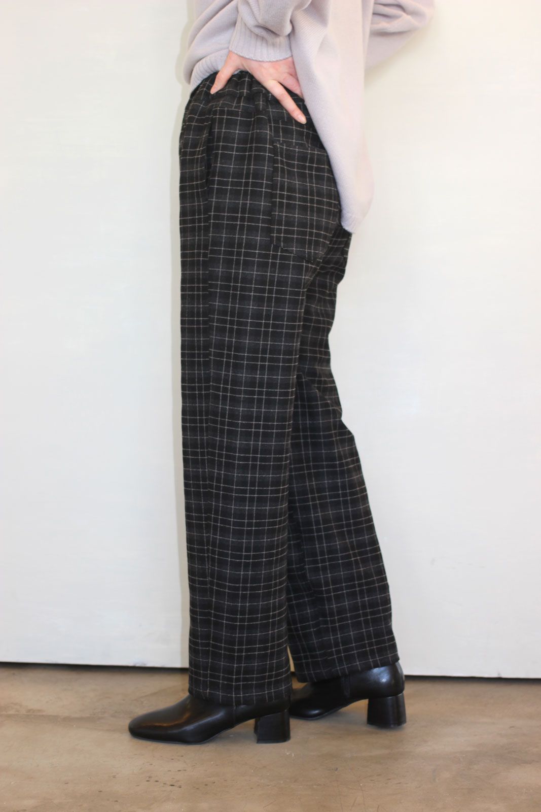 モナルーチェチェックストレートパンツ ブラックxアイボリー