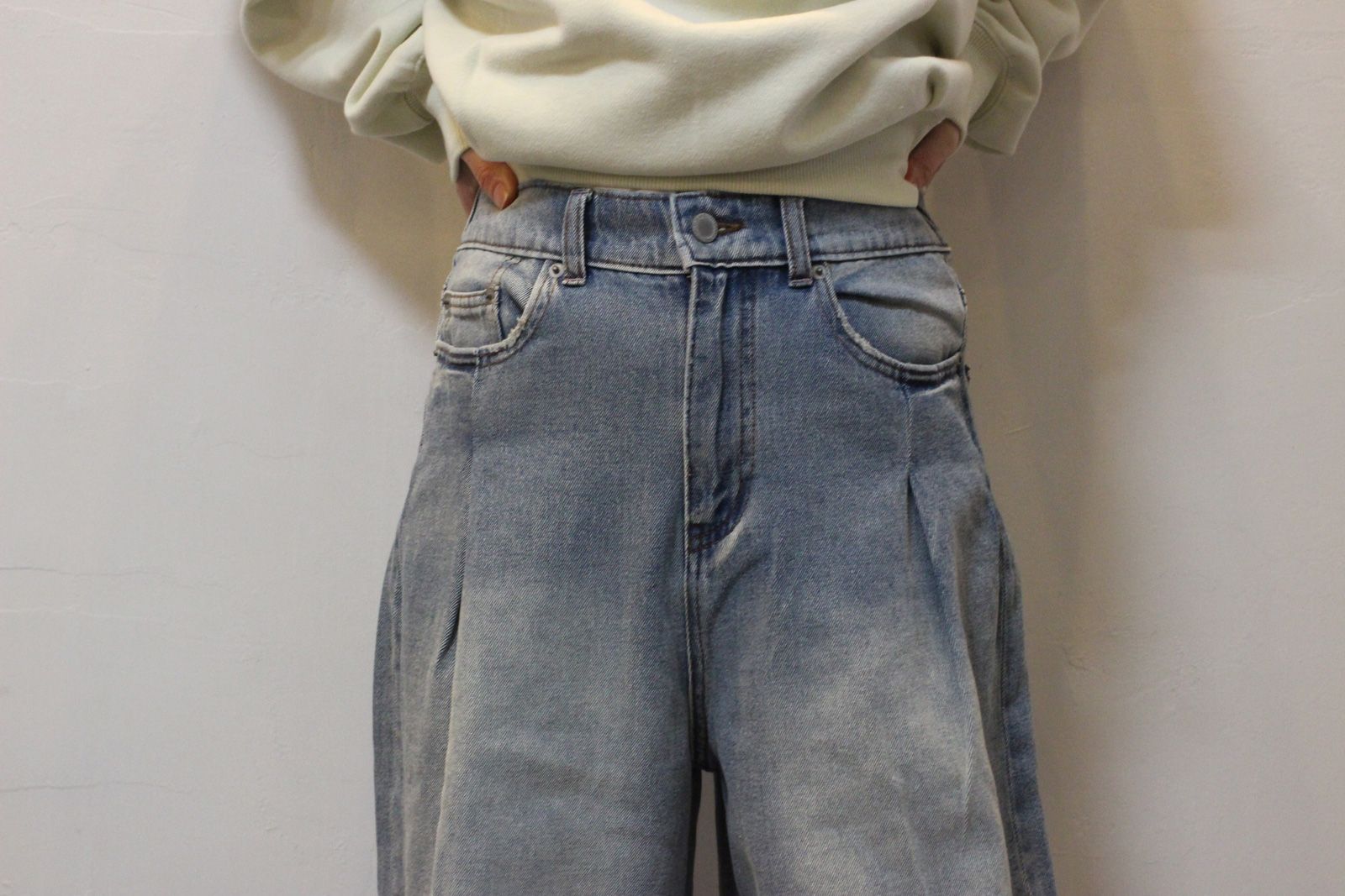 10ozポケットタック デニムパンツ ライトインディゴブルー