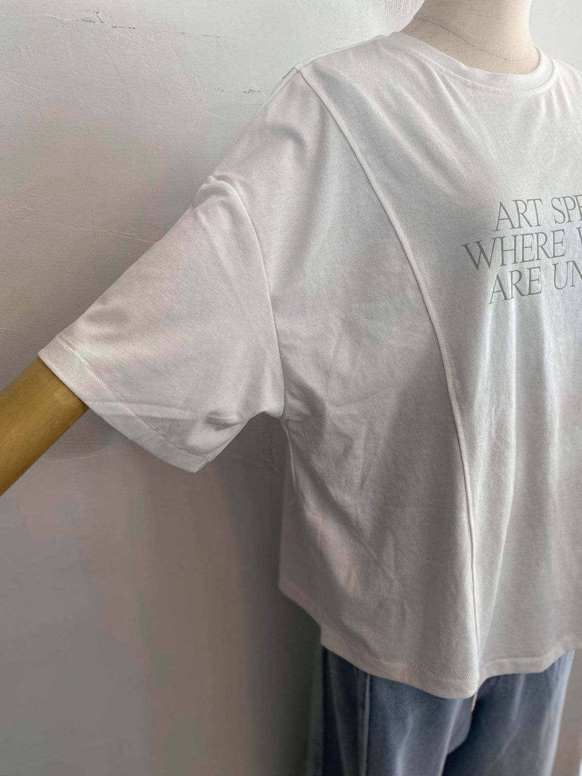 USAコットン アシメロゴTシャツ オフホワイト
