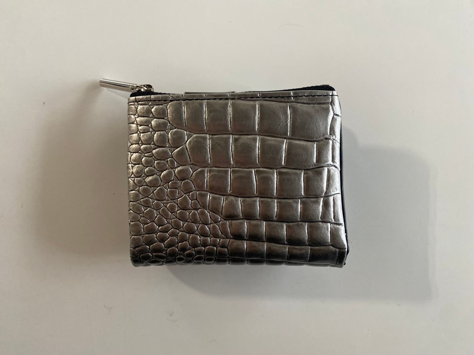 CORO LZIP FRAME PURSE SHORT シルバー