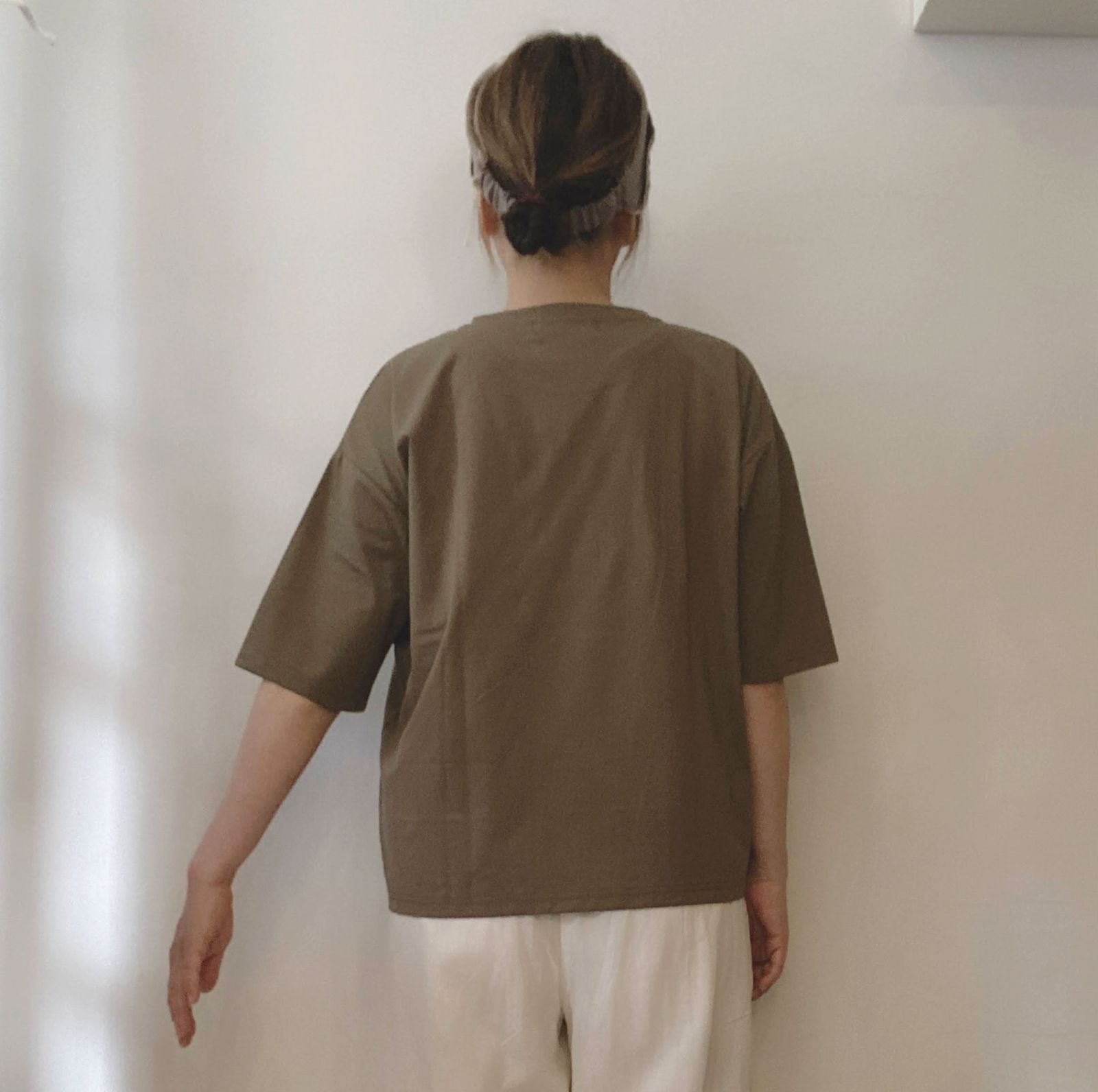 箔プリントTシャツ ブラウン