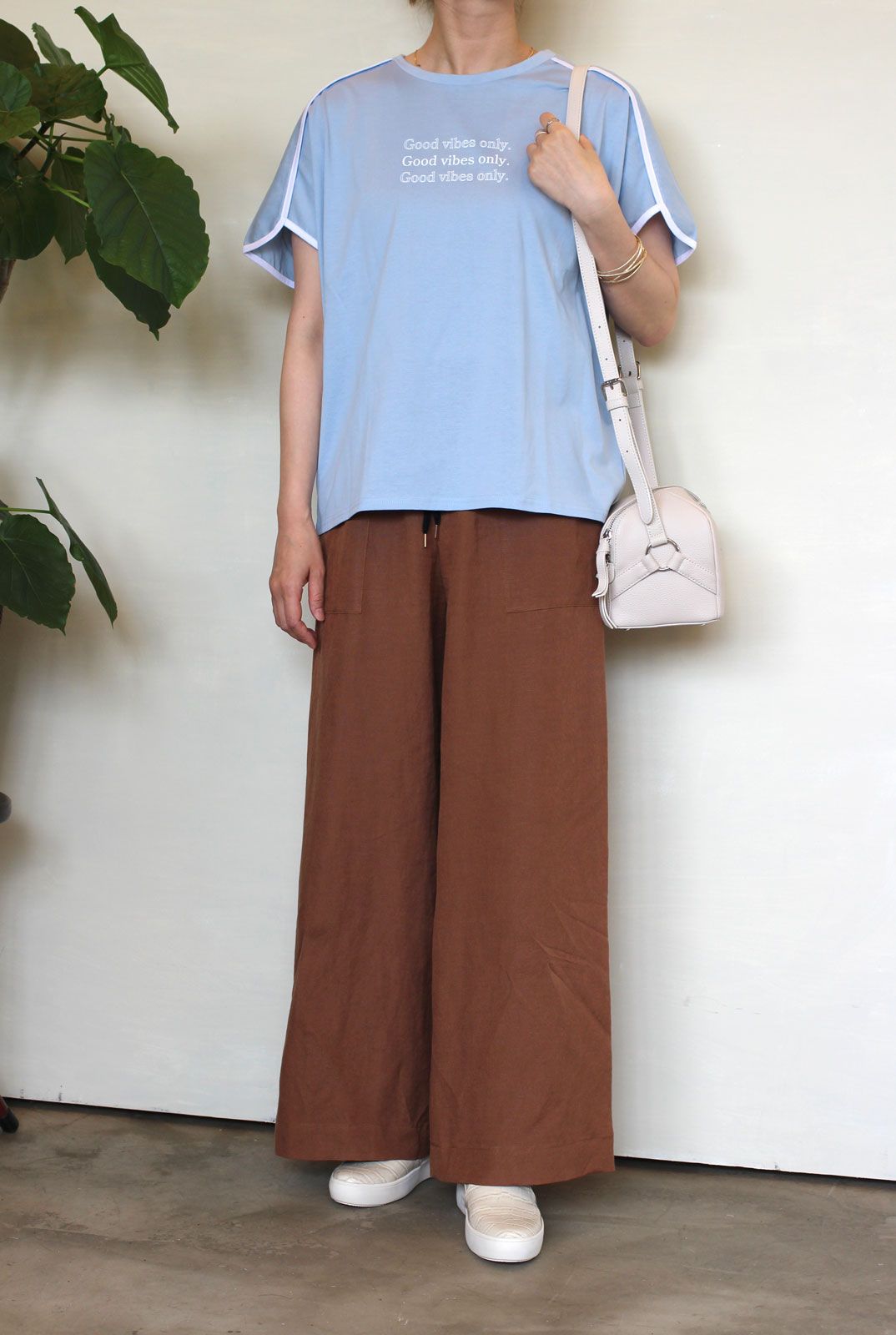 パイピングロゴプリントTシャツ サックス