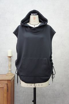 FOODIE VEST チャコール