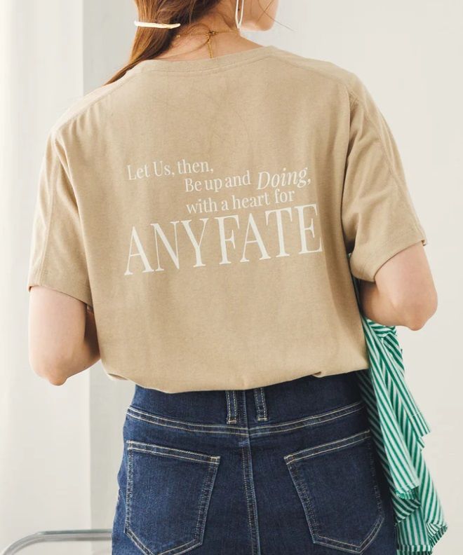 ロゴTシャツ ベージュ