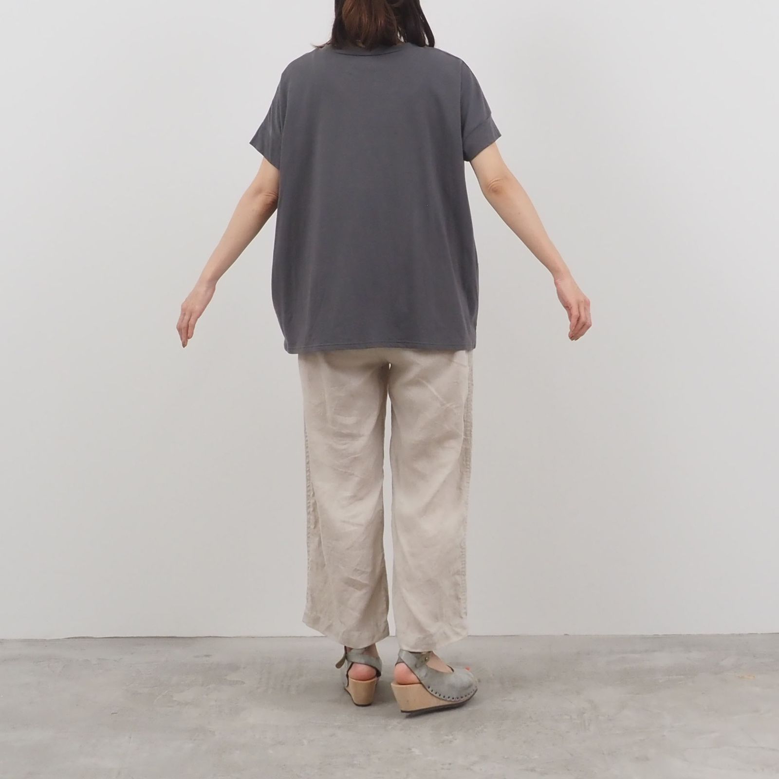 のび猫Tシャツ カーキグレー