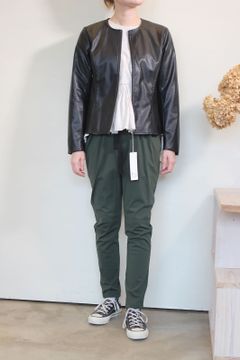 ハイテンションストレッチリボンテーパードパンツ カーキ