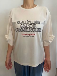 刺繍ロゴTシャツ アイボリー