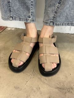 グルカサンダル トープ