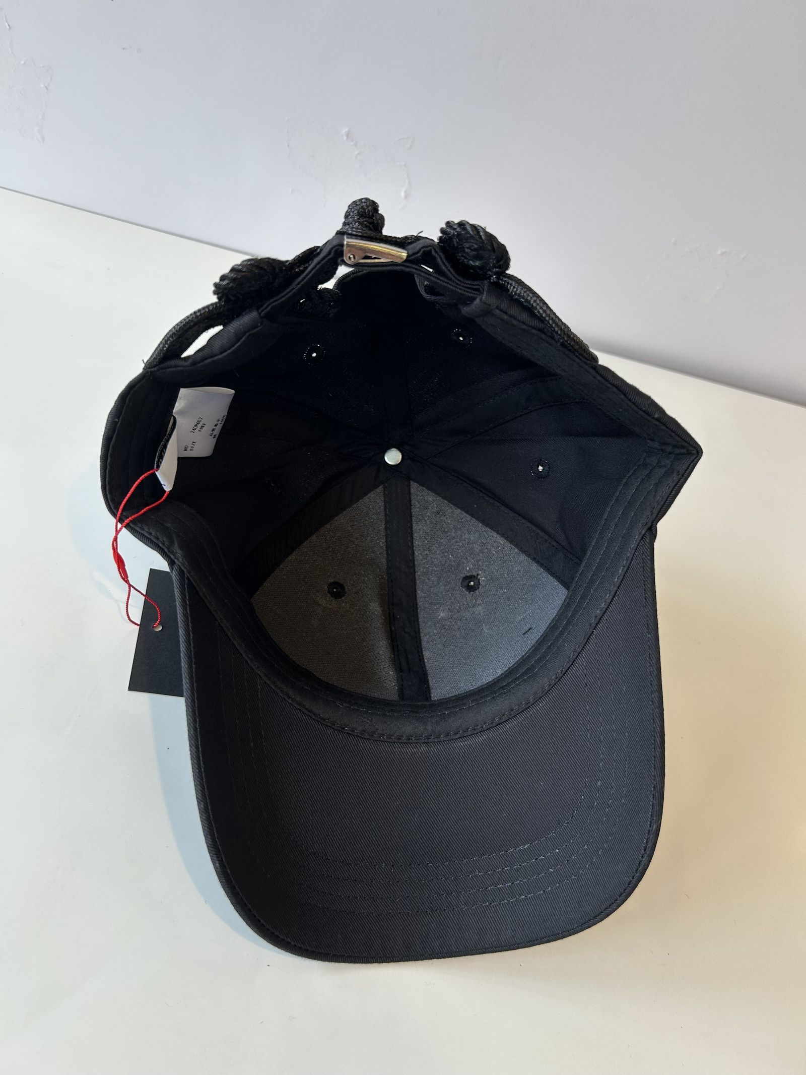 motif CAP ブラック