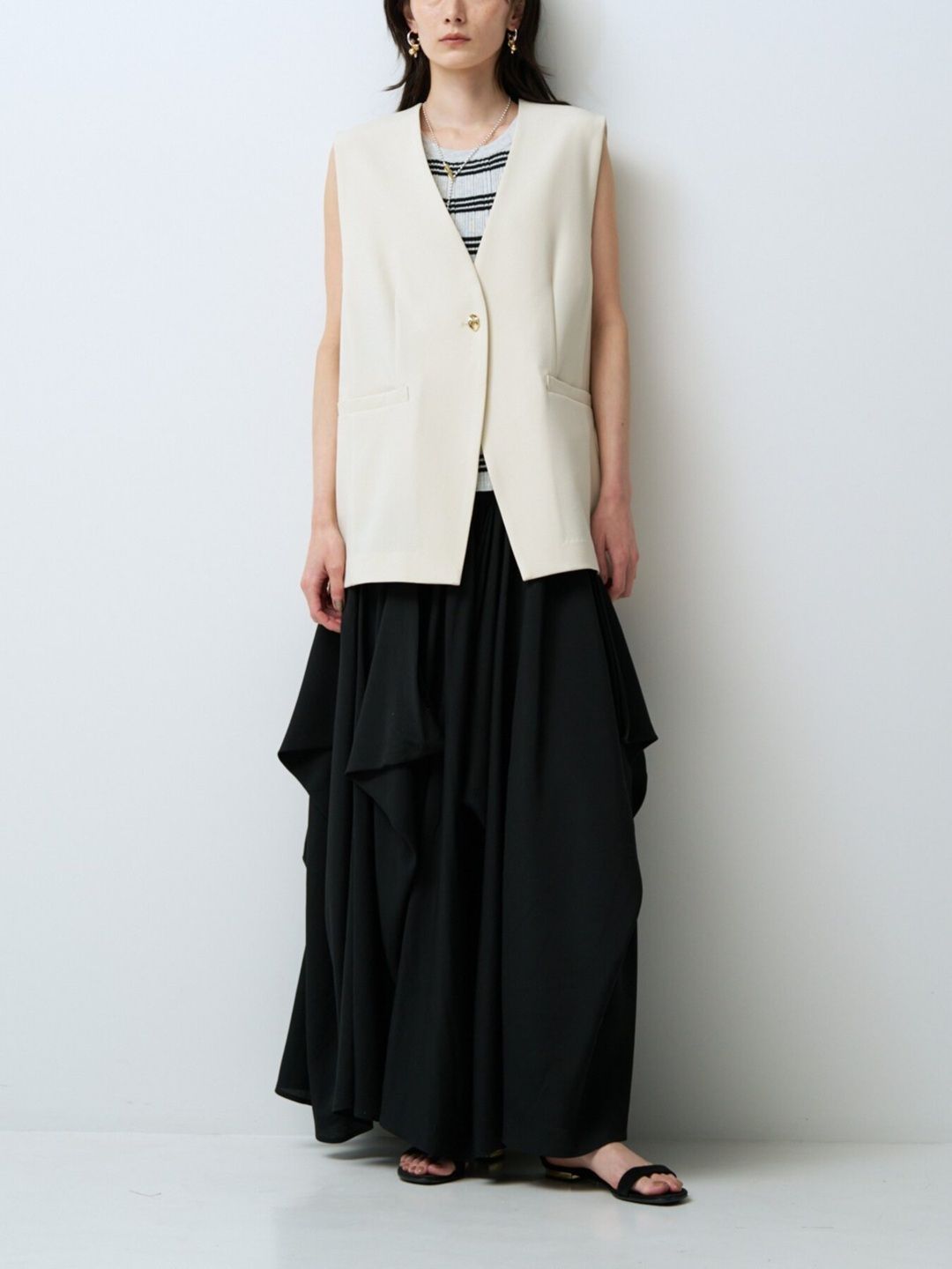 [4863-655BZ] オーバルフォルムジレ アイボリー