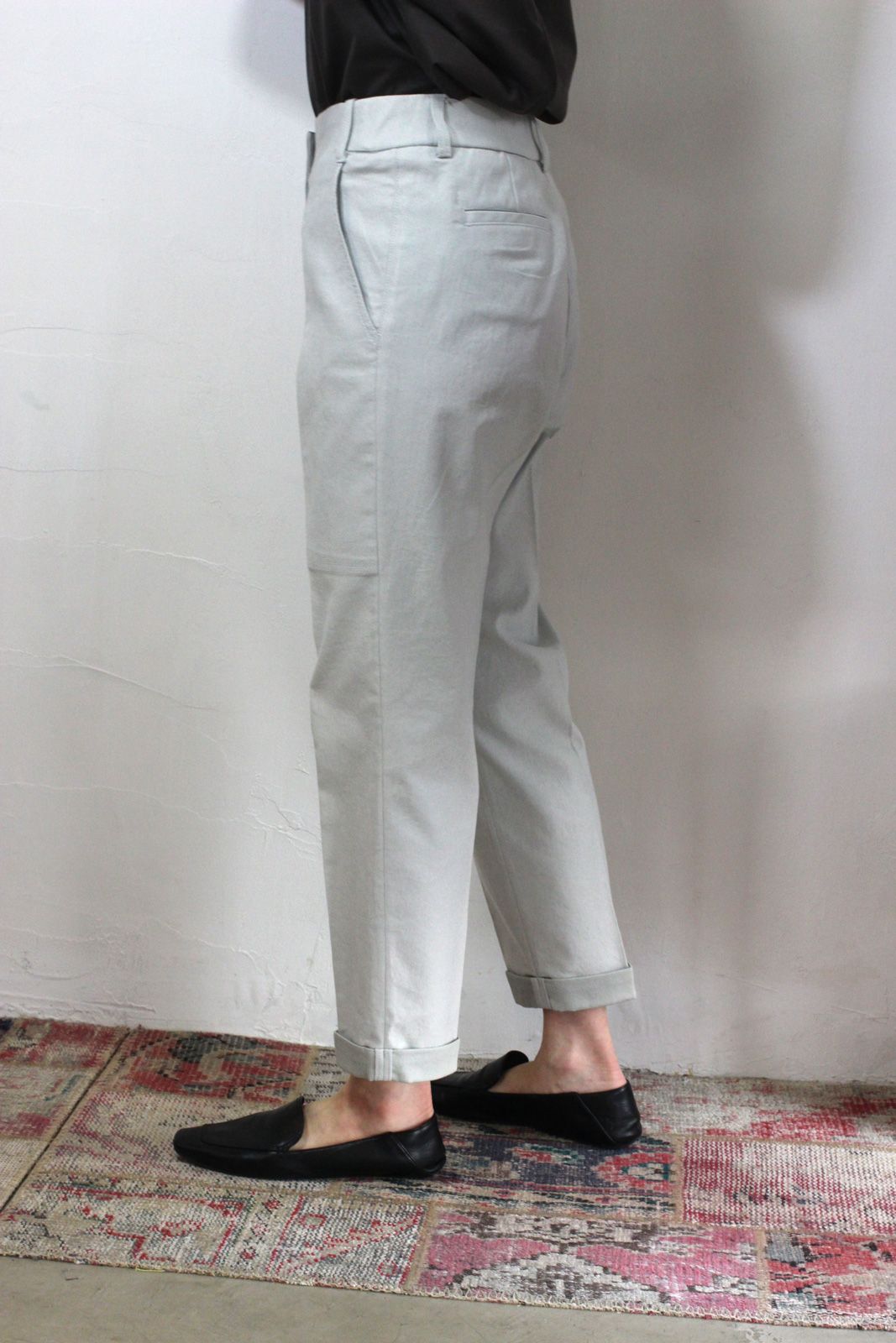 ワンウォッシュカラーデニムベーカーパンツ グレー