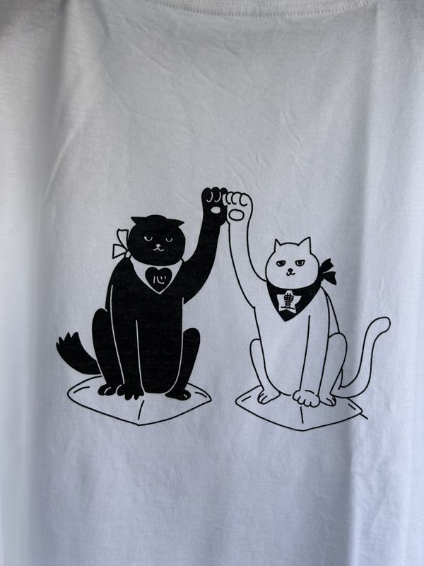 ナチュラルソフト天竺 まねき猫PTコンフィーシャツ オフブラック