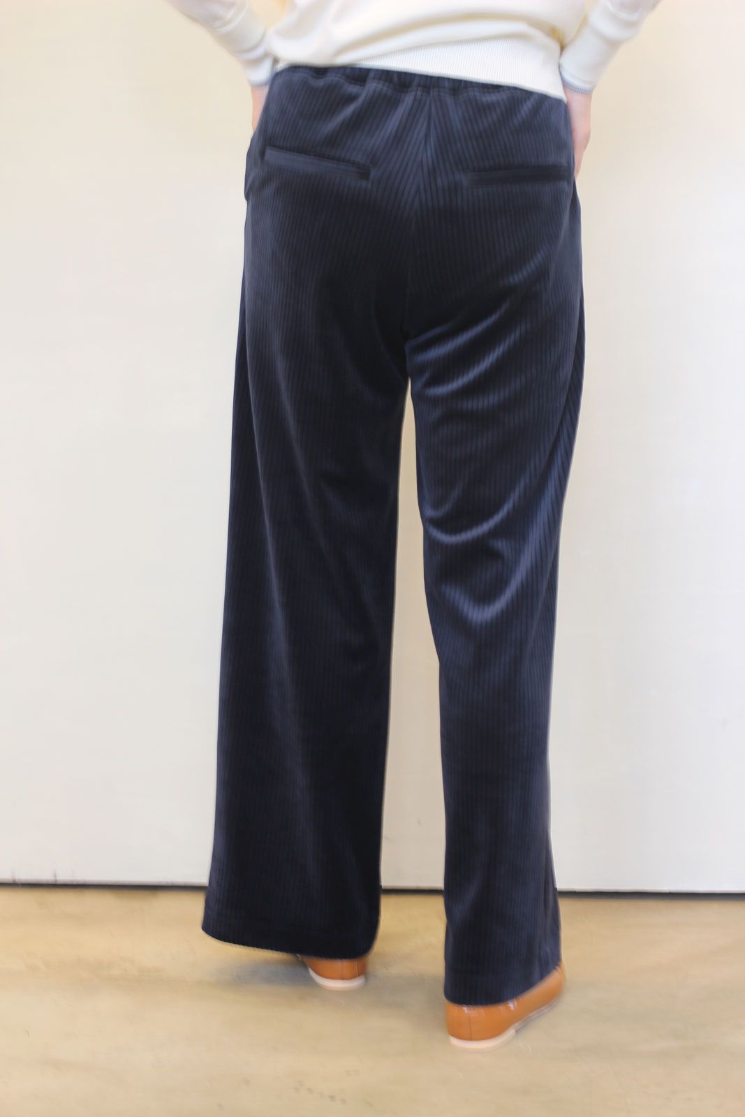 コーデュロイボンバーセミワイドパンツ ネイビー