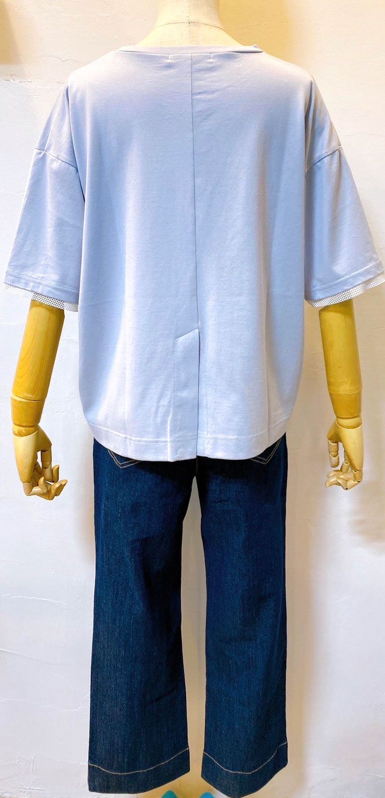 ロゴプリントセミショートTシャツ サックス