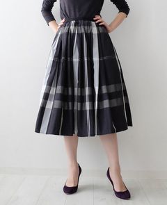 神戸・山の手スカート モノトーンチェックネイビー ミモレ